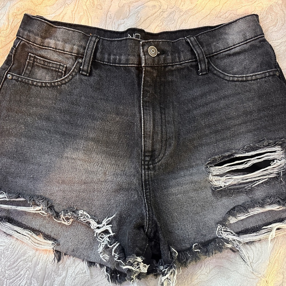 NOBO short.